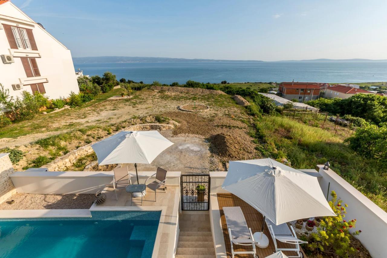 Luxury Villa Bello Horizonte With Swimming Pool Split Bagian luar foto