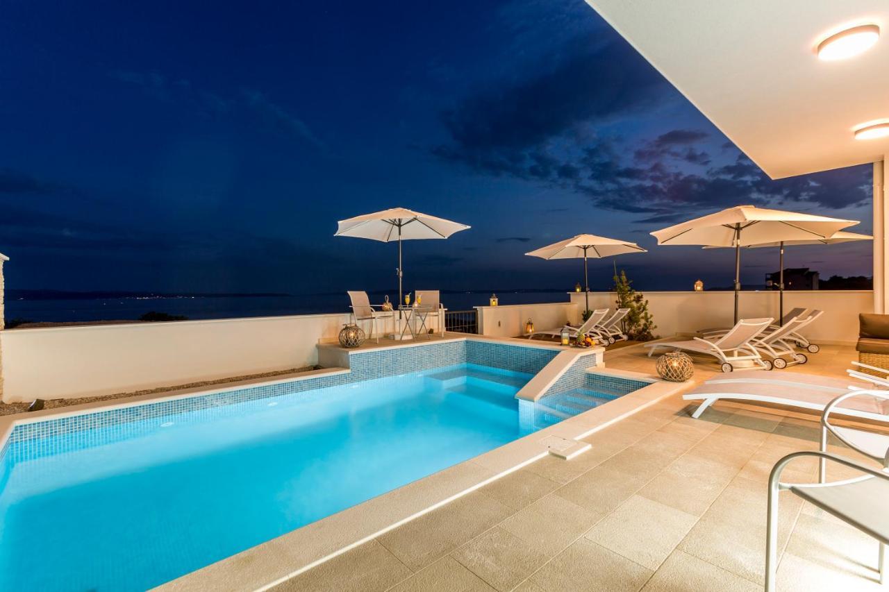 Luxury Villa Bello Horizonte With Swimming Pool Split Bagian luar foto