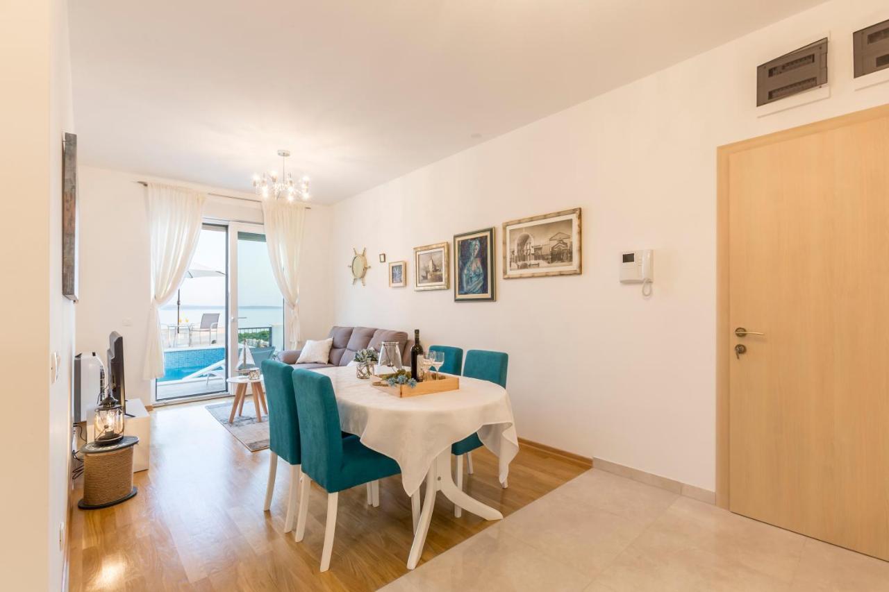 Luxury Villa Bello Horizonte With Swimming Pool Split Bagian luar foto