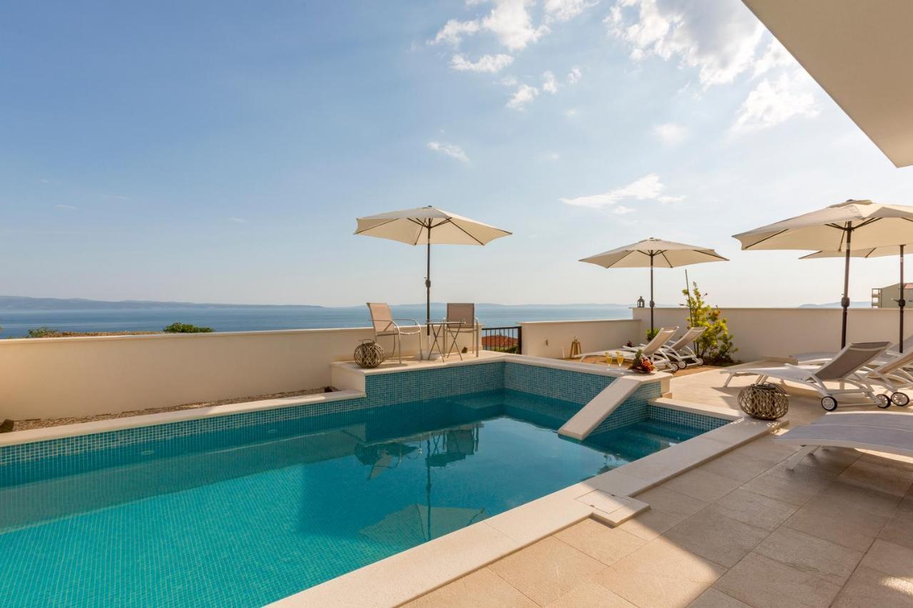 Luxury Villa Bello Horizonte With Swimming Pool Split Bagian luar foto