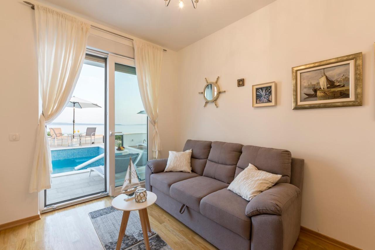 Luxury Villa Bello Horizonte With Swimming Pool Split Bagian luar foto