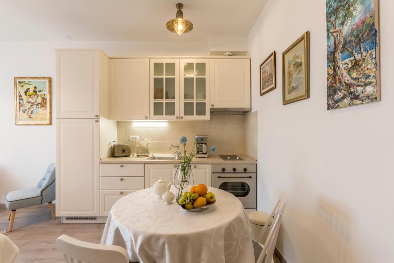 Luxury Villa Bello Horizonte With Swimming Pool Split Bagian luar foto
