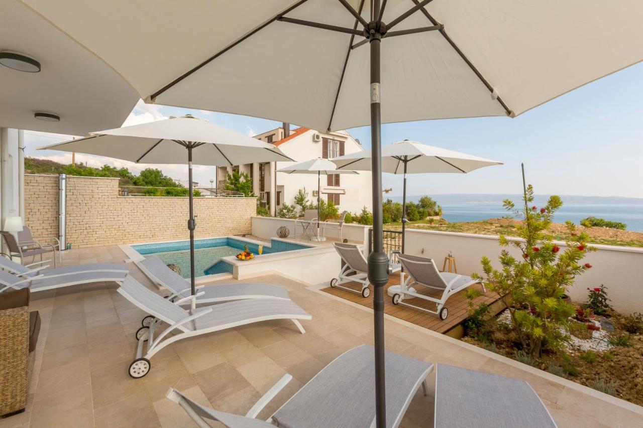 Luxury Villa Bello Horizonte With Swimming Pool Split Bagian luar foto