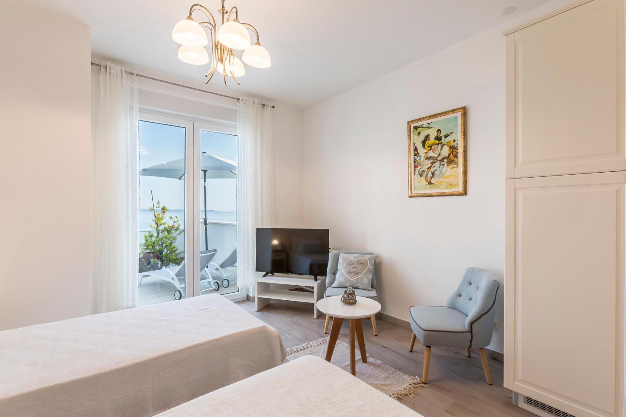 Luxury Villa Bello Horizonte With Swimming Pool Split Bagian luar foto